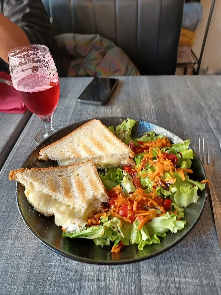 Croque Monsieur Salade